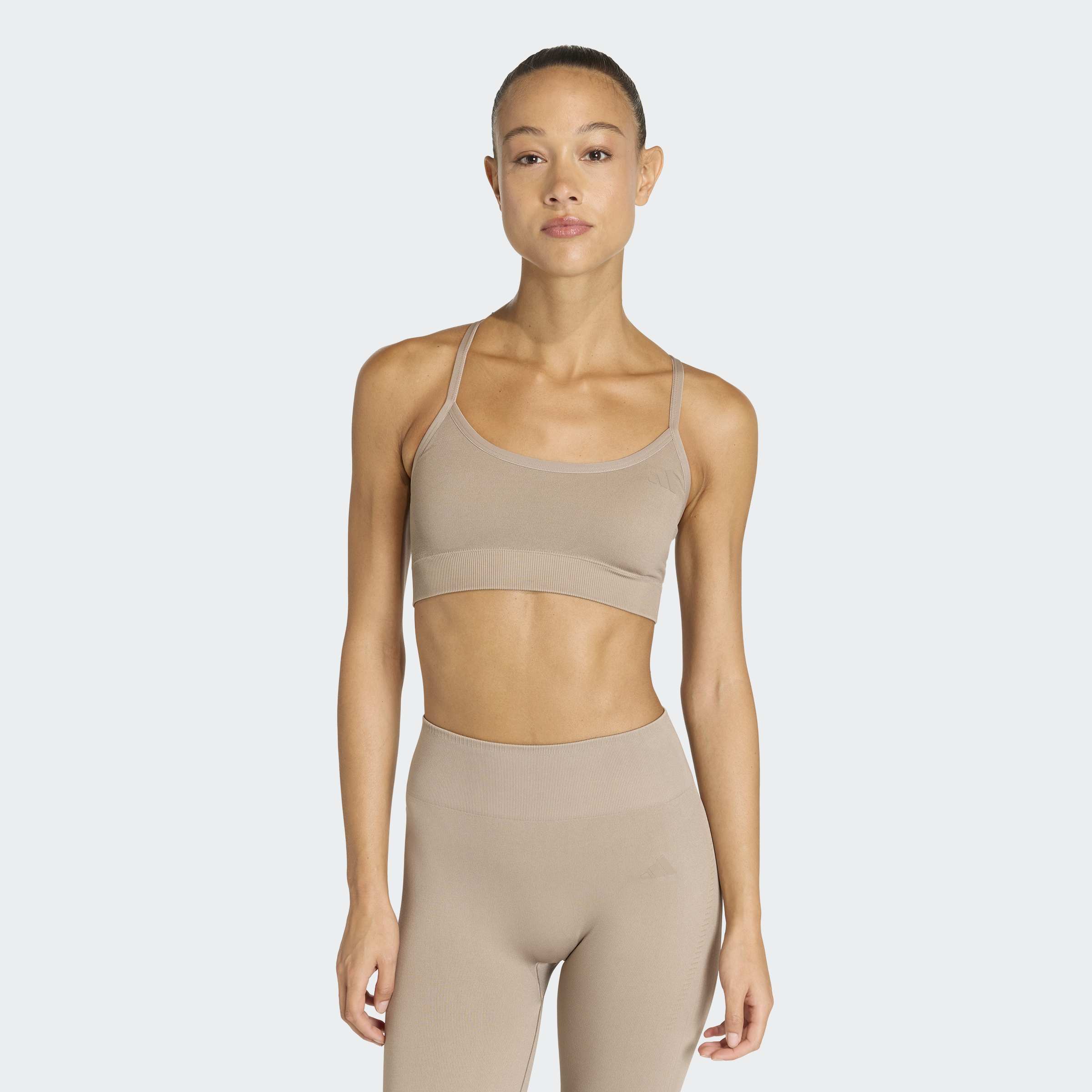Sport-BH ADIDAS PERFORMANCE "WORKOUT ESSENTIALS KNIT LIGHT SUPPORT PADDED BH", Damen, Gr. M, N-Gr, chalky braun, Obermaterial: 74% Polyamid, 19% Polyester, 7% Elasthan, BHs Sport-BH