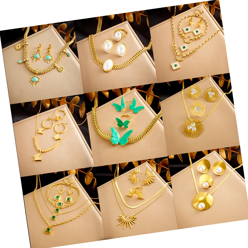 Set di Gioielli YuJin in Acciaio Inox Placcato Oro 18k Collana con Ciondolo a Forma di Farfalla Trifoglio e Cuore Orecchini e Bracciale Set Regalo