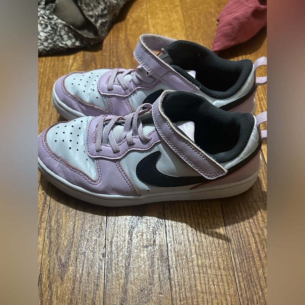 Nike Shoes | Girls Size 2.5 Nike Borough Nike Velcro Shoes | Color: Black/Pink | Size: 2.5bb