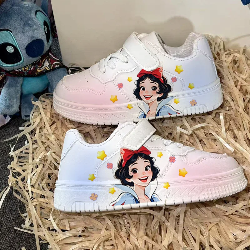 Kids'Casual Schuhe Sneakers PU Leder Schneewittchen Cartoon Stitch Frühlingsschuhe für Mädchen Klettverschluss Anti-Rutsch-weiße Schuhe Größe 26-35