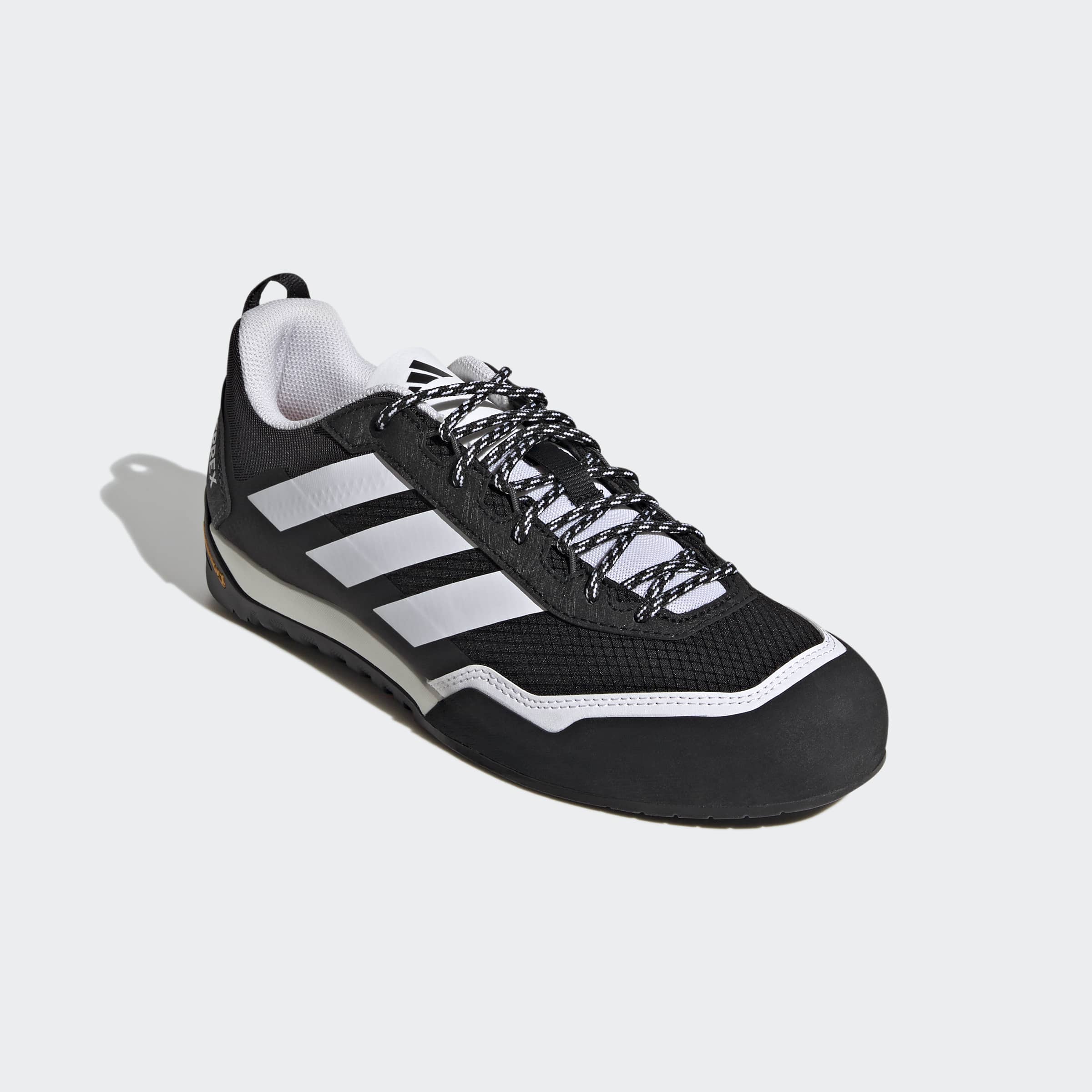 Wanderschuh ADIDAS TERREX "SKYCHASER SOLO ZUSTIEGS", Herren, Gr. 47, cschwarz, ftwwht, cschwarz, Gummi, Synthetik, Textil, Schuhe Wanderschuh
