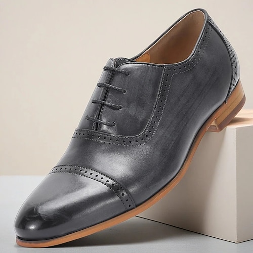 Schwarze Herren-Anzugschuhe aus echtem Leder, klassische Hochzeitsschuhe für den Bräutigam und festliche Anlässe Image