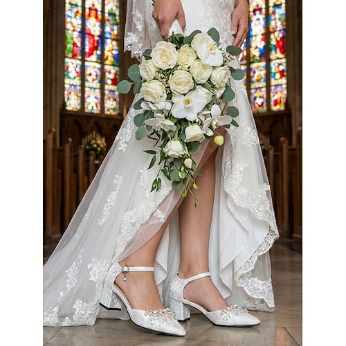 Elegante Mary-Jane-Brautschuhe mit Blockabsatz in Elfenbein – perfekt für kirchliche Trauungen Image