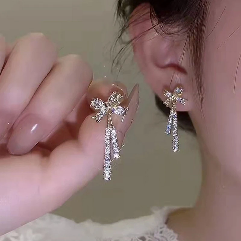 Koreanische glänzende Strass Bowknot Ohr stecker für Frauen süße Zirkon Perle Liebe Herz geometrische Ohrring Mädchen Hochzeits schmuck Image