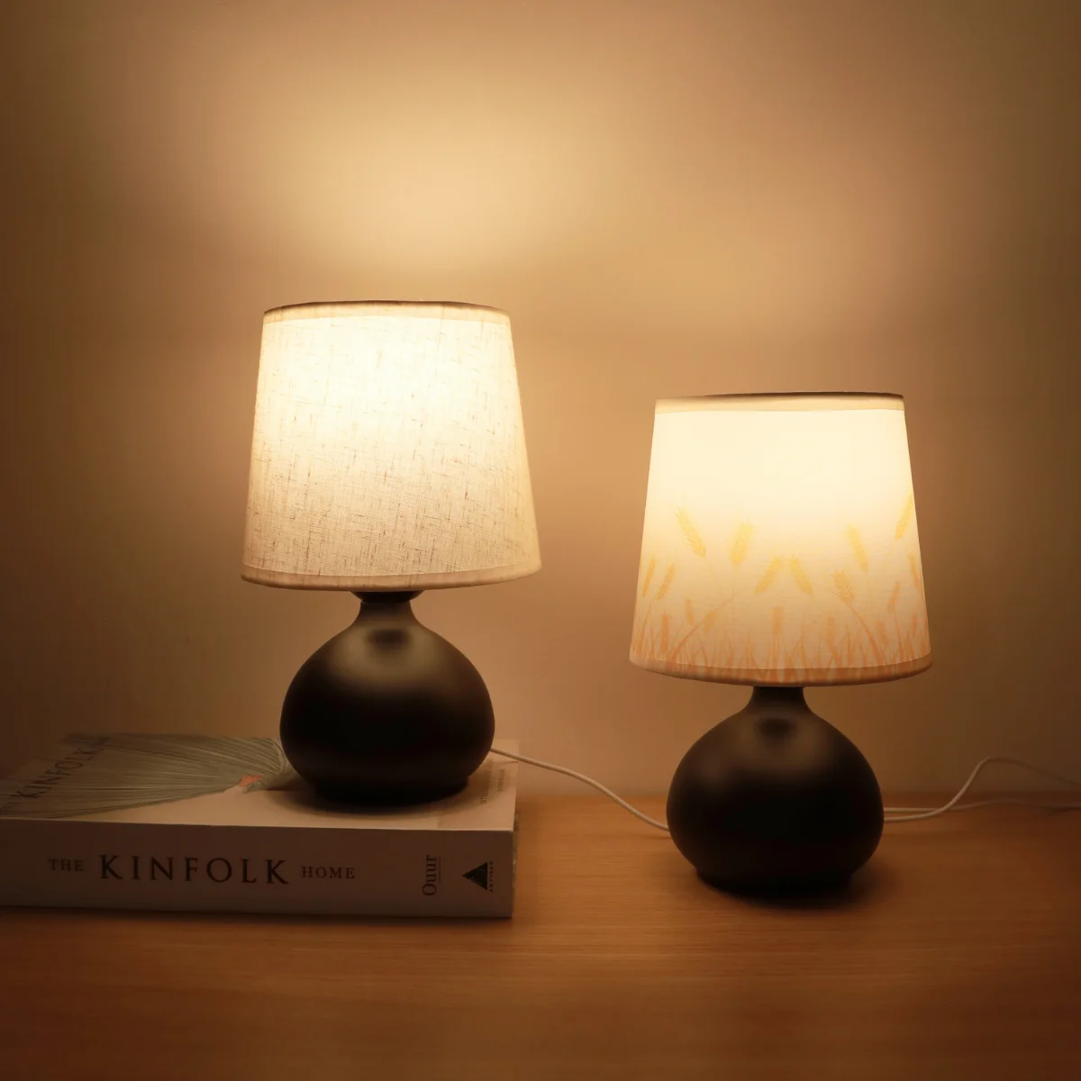 Lampe de bureau en tissu à lumière chaude au design moderne, USB avec interrupteur, lampe de décoration pour la maison, lampe de chevet, lampe cadeau