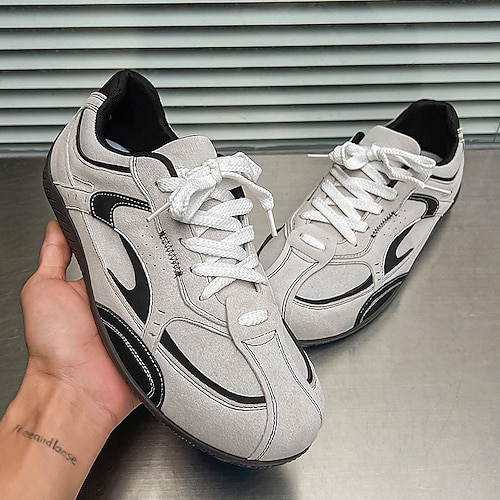 Lässige rote Herren-Sneaker, atmungsaktives Mesh-Obermaterial, bequeme Passform, perfekt für Alltag und Streetwear. Image