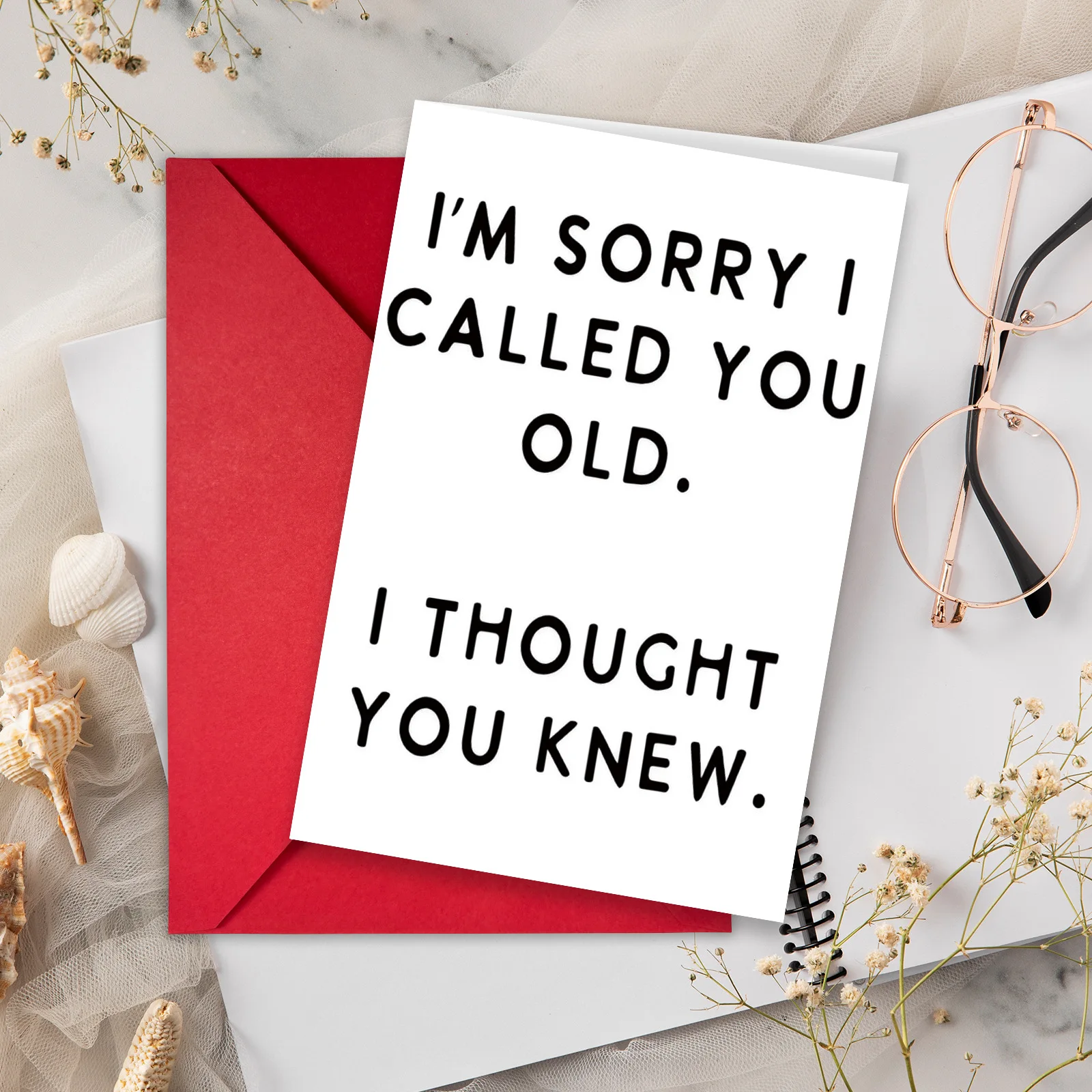 1 lustiges Geburtstagskarten-Set mit Umschlägen, um Freunden und Familie kreative besondere Grußkarten zu schicken Image