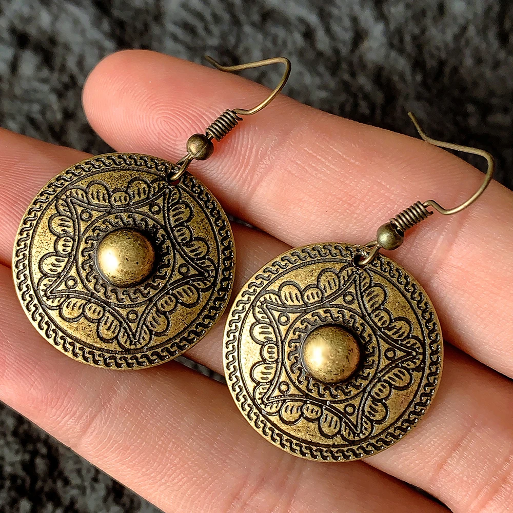 1 Paar kreative neue Kreisohrringe aus antiker Bronze. Geeignet für die tägliche Dekoration und Partys von Frauen Image