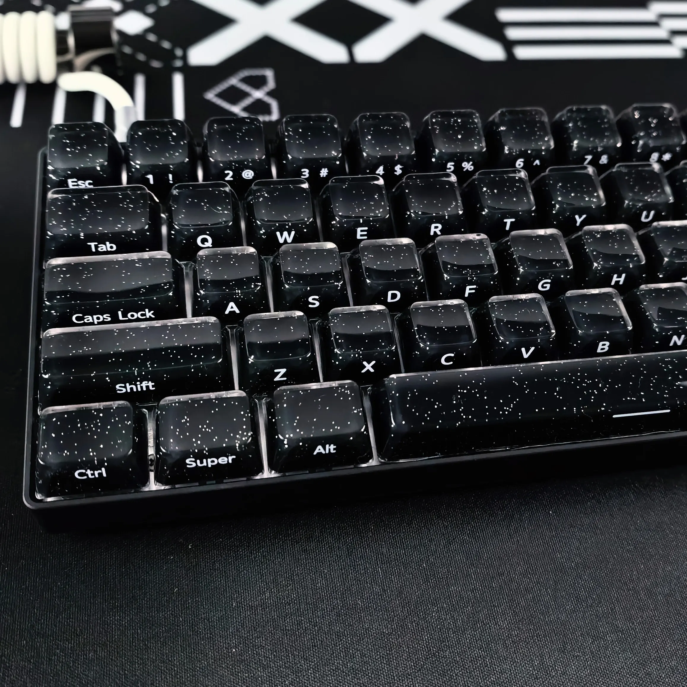 MAIMOOO Schwarze Glitzer-Jello 2.0 Tastenkappen 122 Tasten Kristalltextur OEM PC für Ajazz Aula F75 Tastatur-Tastenkappen Image