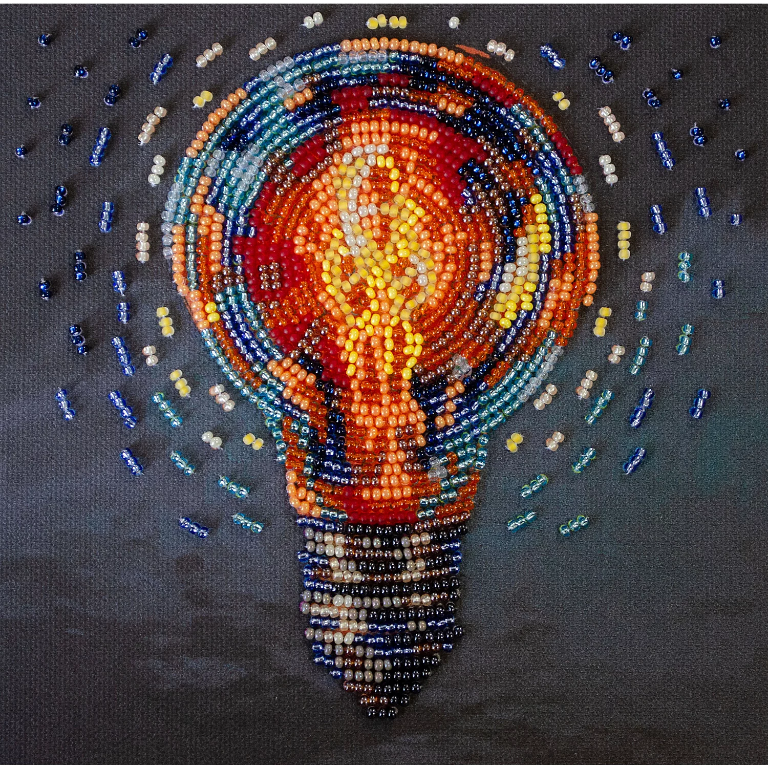 Perlen-Stickbild Glühlampe, 15 x 15 cm Image