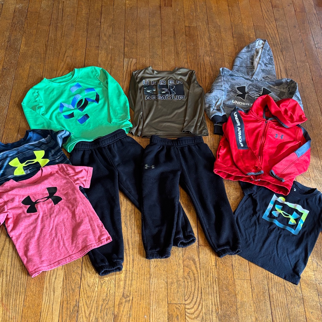 Under Armour Shirts & Tops | Under Armour Kids Apparel Set - Red, Green, Gray, Black | Color: Brown/Green | Size: 4b