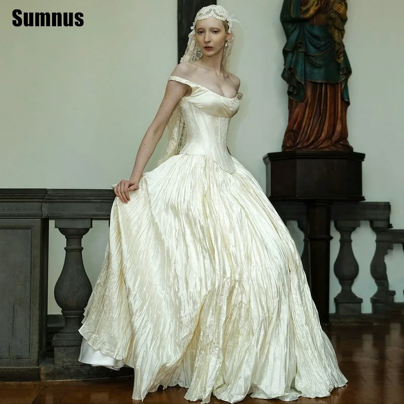 Sumnus Elegante Abendkleider in A-Linie, Spitze, schulterfrei, Satin, ärmellos, formelle Kleider فسات Cosa • Daug Museum Image