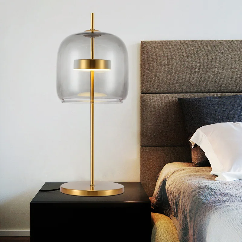 Lampada da tavolo moderna con paralume in vetro Lampada da tavolo a LED da comodino per camera da letto semplice Lampade da tavolo per decorazioni per la casa in vetro di design creativo nordico