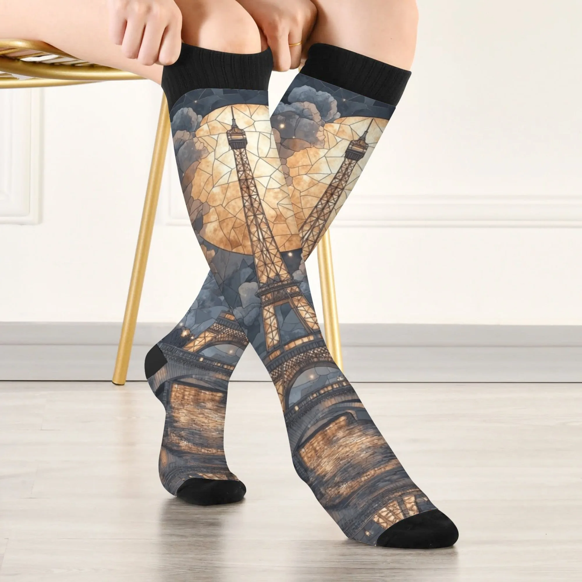 Die romantische Atmosphäre des Paris-Nachtansichtsocken im Harajuku-Stil, Unisex, lässige Kompressionssocken, warme Modestrümpfe Image