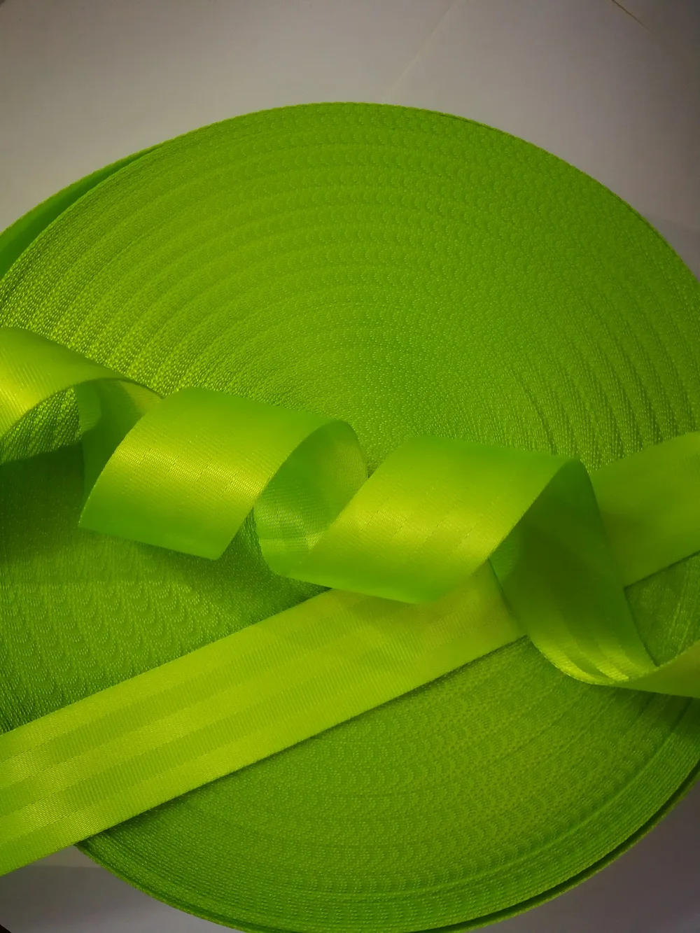 Fluoreszierendes grünes Autositzgurt-Gurtband, 3–30 Meter, universelles Auto, personalisierte Modifikation, Sicherheitsgurt-Gurtband, Autozubehör Image