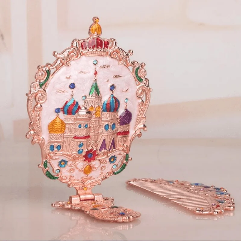 1Set Russischer tragbarer kleiner Handspiegel mit Kamm-Set, Retro tragbarer Kosmetikspiegel, zusammenklappbarer Desktop-Prinzessinnenspiegel