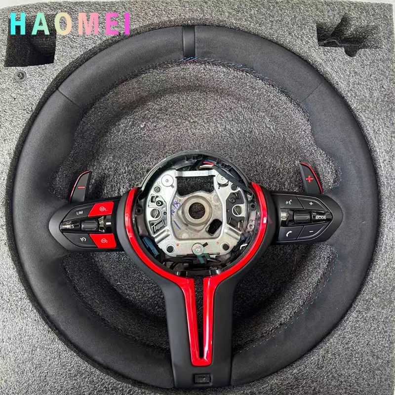 Volante migliorato con materiale in pelle scamosciata e cornice personalizzata con pulsanti rossi per BMW F10 F11 F20 F21 F22 F25 F30 F31 F32
