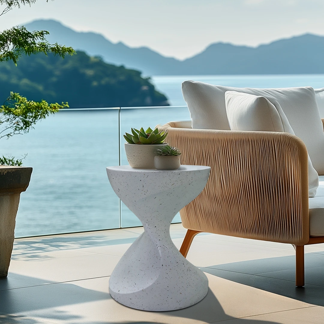 Leichter Beistelltisch/Beistelltisch aus Beton – Akzentmöbel für den Außenbereich | Graphitähnliches Weiß | Ideal für Wohnzimmer und Gärten