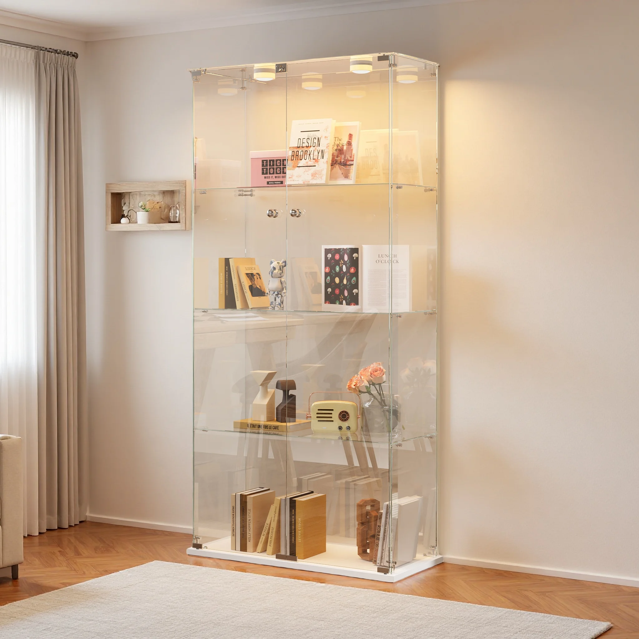 Anajqaqia 4-stufige Glas-Vitrine mit Doppeltüren, Rahmenlose Panorama-Vitrine mit Beleuchtung, für Bar, Weiß Image