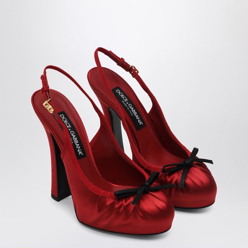 Rote Satin-Pumps US 39