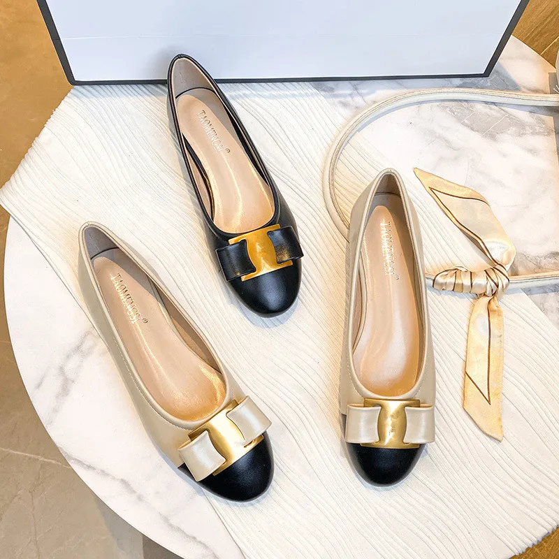 Größe 33–43 Damen-Designer-Boote-Schuhe, modische flache Schuhe aus Leder mit niedrigem Absatz, Pumps für Bürodamen, Slip-on-Ballettschuhe für Mädchen, 111