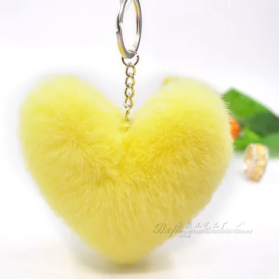Flauschigen pompon Schlüsselbund Geschenke für Frauen Weiches Herz Form Pompon Gefälschte Kaninchen Schlüssel Kette Ball Auto Tasche Zubehör Schlüssel Ring Image