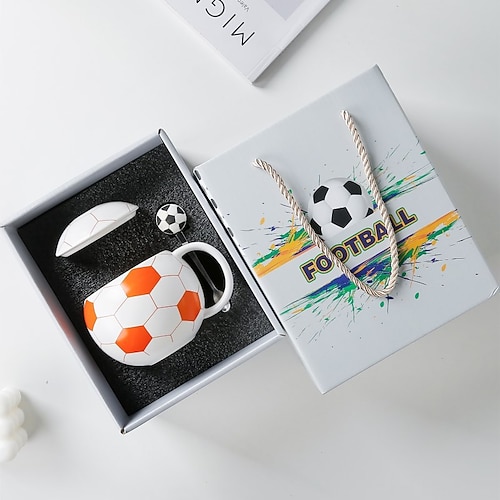 Fußball-Keramikbecher-Geschenkset, 350 ml (12 oz) Becher mit Fußballmotiv, Deckel und Löffel, Sport-Souvenir-Kaffeebecher in Geschenkbox, originelles Trinkgeschirr für Fans Image