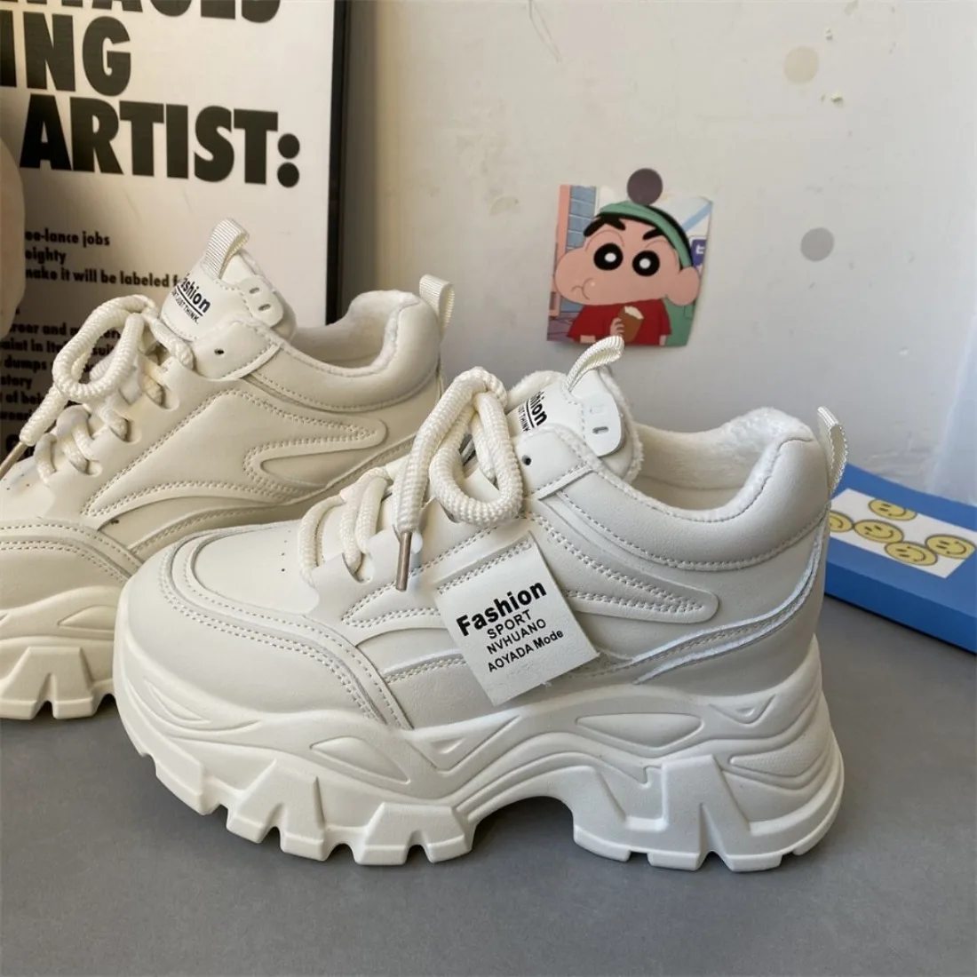 Damen-Sportschuhe mit dicker Sohle, leicht, für Frühling und Herbst, neue weiße Freizeitschuhe für Damen mit dicker Sohle und erhöhter Absatzhöhe