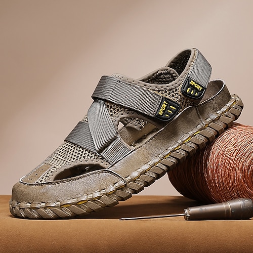 Dunkelbraune Herren-Sandalen aus Kunstleder mit gekreuzten Riemen, leichte Outdoor-Schuhe für den Strandurlaub, perfekt für aktive Sommertage Image