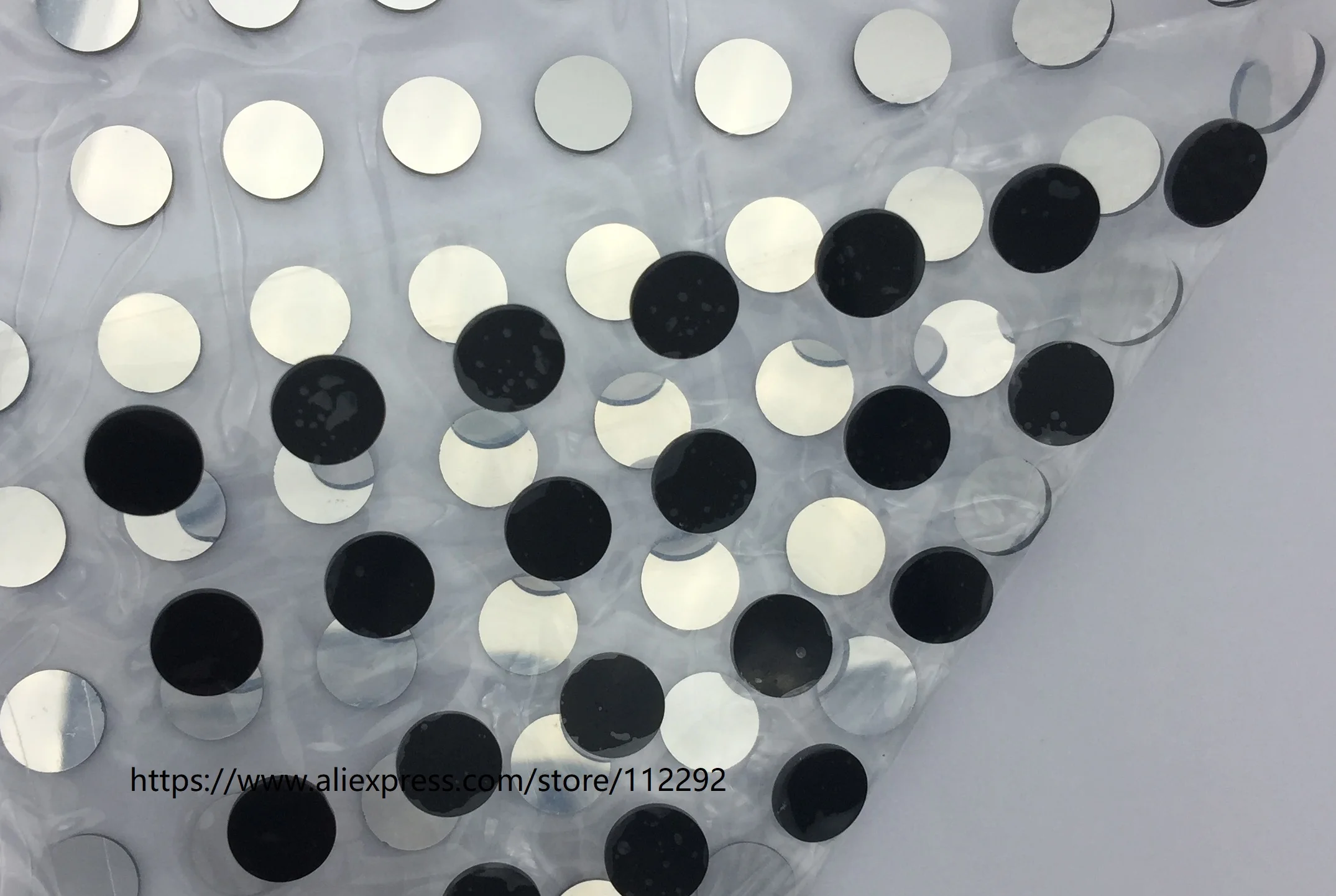 Schwarzer 760-nm-Langwellen-Passfilter, Infrarot-Passfilter, Nahinfrarotbildgebung aus farbigem optischem Glas Image