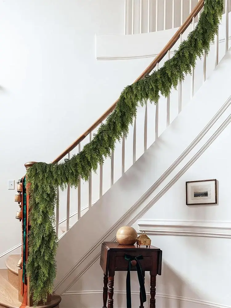 Realistische Weihnachts-Zedergirlande, grünes Dekor für Kamin, Treppe, Fenster, Tür, Urlaub, Party, Zuhause, Festival, Dekoration