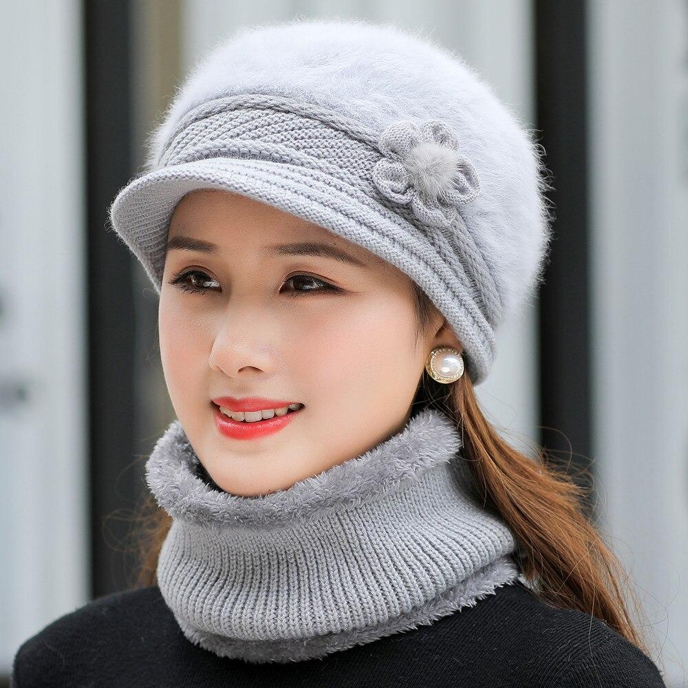 Plush Fur Lined Hat And Scarf Set For Cozy Wind Blocking Winter Comfort light Pink
