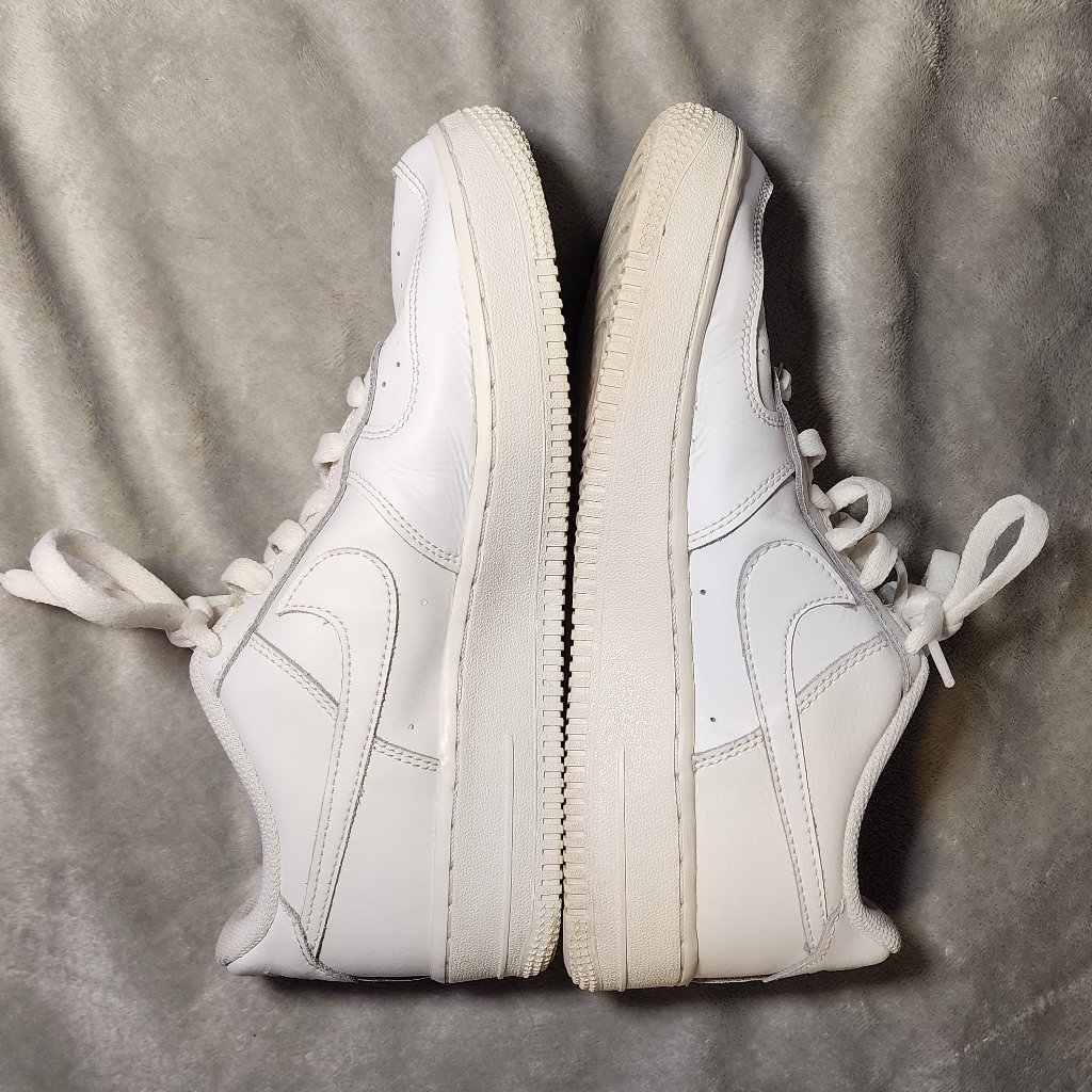 Nike Shoes | Euc All White Nike Af1's Youth/Men Sz 7, Wmns 8.5 Nike Air Force Ones | Color: White | Size: 7b