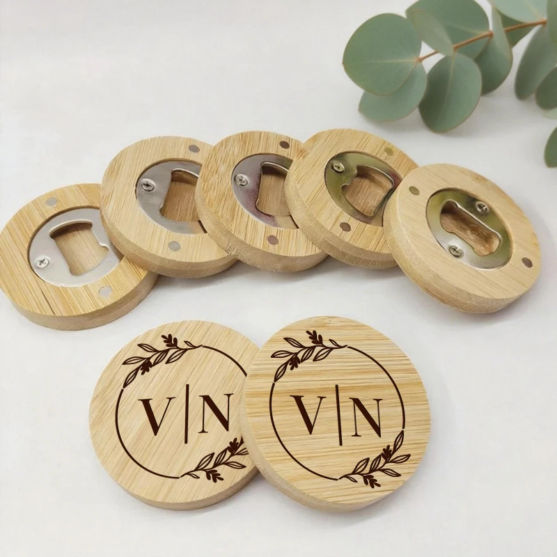 Anpassbarer Flaschenöffner - Runder Magnetischer Bambus-Flaschenöffner, Personalisierter Holz-Flaschenöffner für Hochzeitsgäste-Geschenke Image