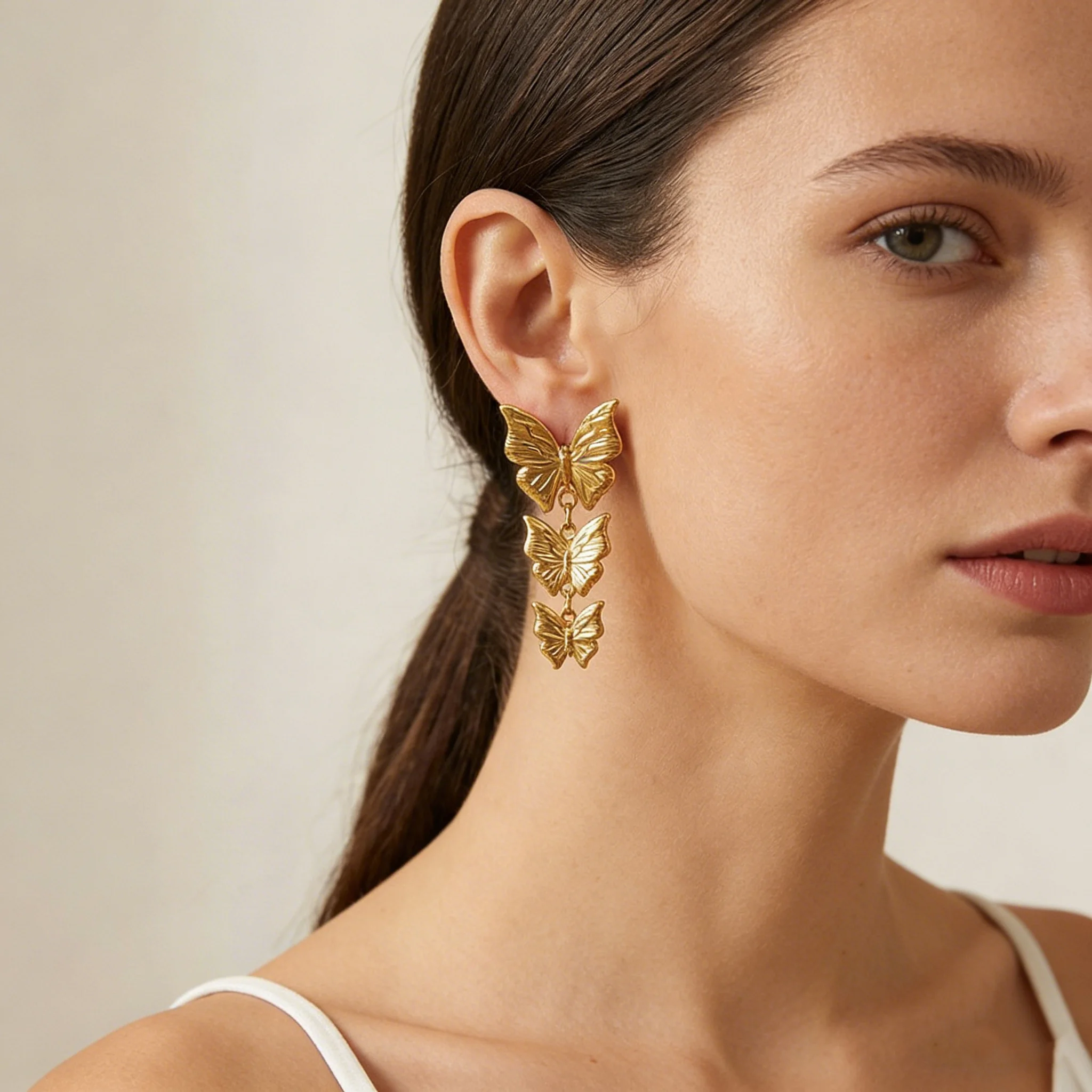 Einzigartiges Design Mode Schmetterling Ohrhänger 18K Vergoldeter Edelstahl Hängeohrringe für Frauen Eleganter Luxus-Schmuck Image