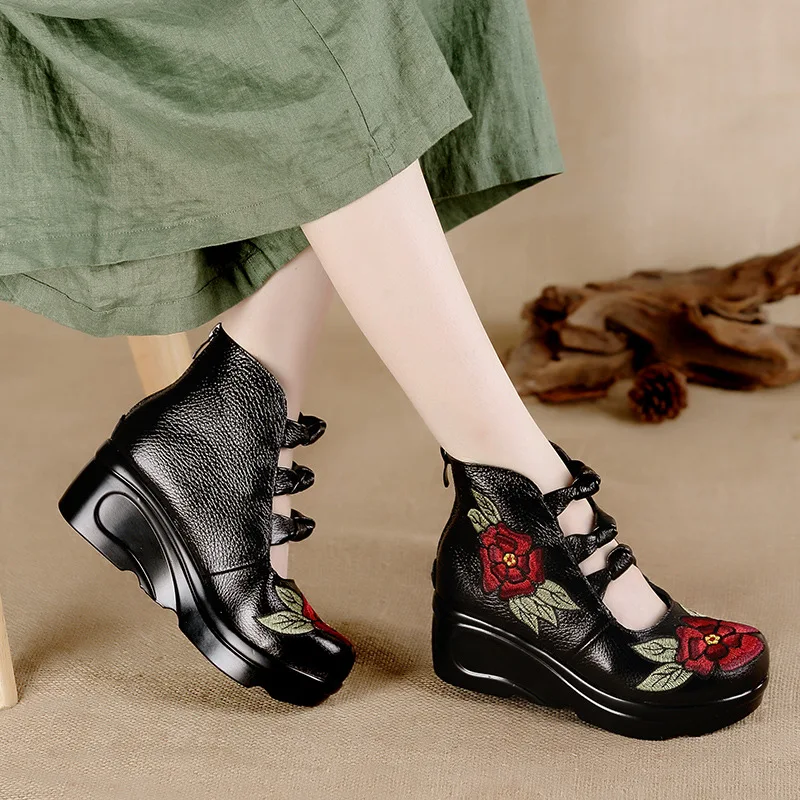 Xiuteng 2025, Damen-Schuhe mit Blumen- und Andals-Motiv, lässige Lederschuhe, modisch, bestickt, Damen, Vintage, wasserdichte Plateauschuhe
