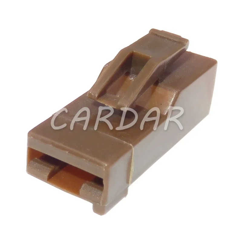 1 Satz 1-Pin 9.5 Serie Auto-Sicherungskasten-Kabelbaum-Steckverbinder AC-Baugruppe mit Anschluss für BYD 927415-2 357915971A Image