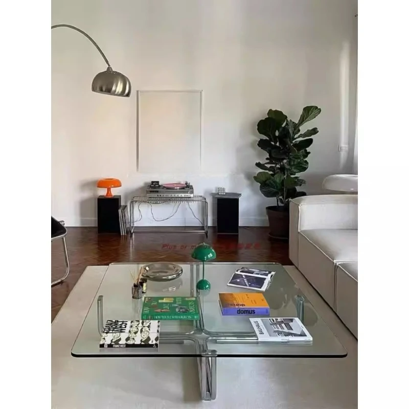 Minimaler quadratischer Couchtisch aus gehärtetem Glas, mittelalterlicher kleiner Bauhaus-Teetisch aus Edelstahl Image