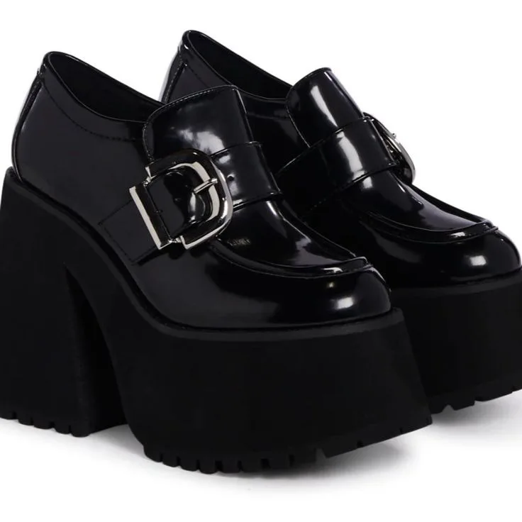 Punk Stil Patent Leder Runde Kappe Plattform Frauen Heiraten Jane Schuhe Chunky High Heels Schnalle Design Große Größe Pumps Schuhe