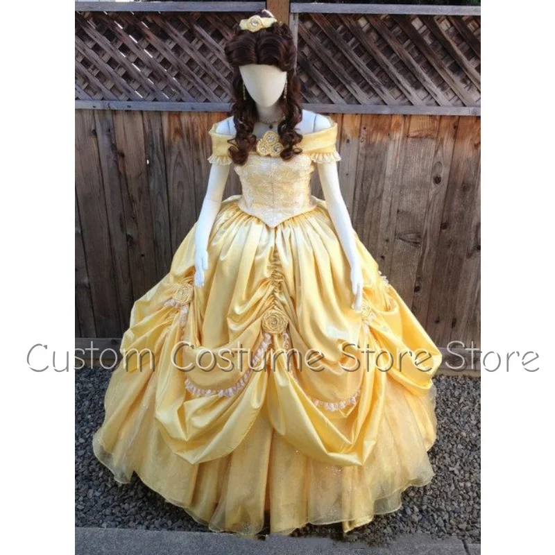 Maßgeschneiderte viktorianische Vintage-Prinzessin-Ballkleider in Gelb, schulterfrei, Spitzenapplikationen, A-Linie, plissiert, bodenlange Abendkleider