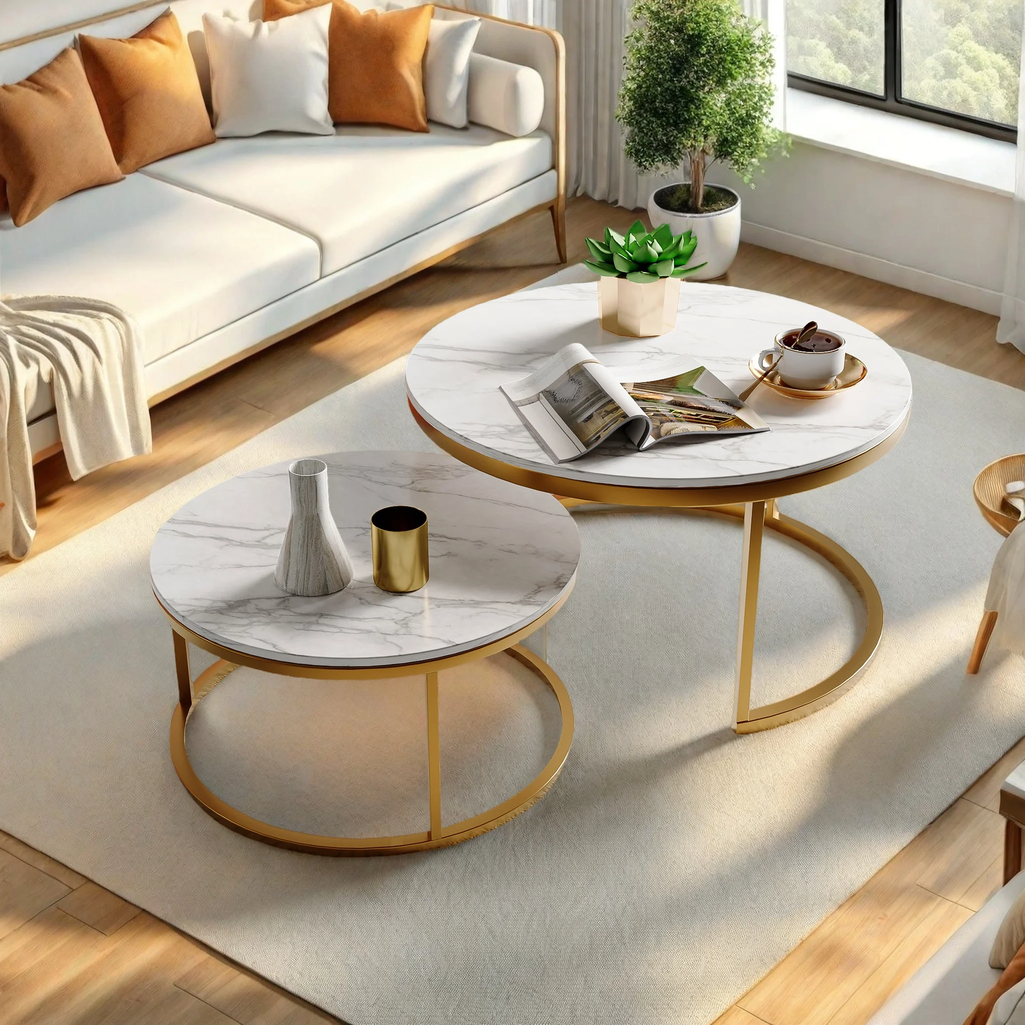 Set aus 2 runden, ineinander schiebbaren Couchtischen, weiße Couchtische mit goldenem Gestell, großer Tisch: 80 x 45 cm; kleiner Tisch: 60 x 33 cm, Weiß und Gold