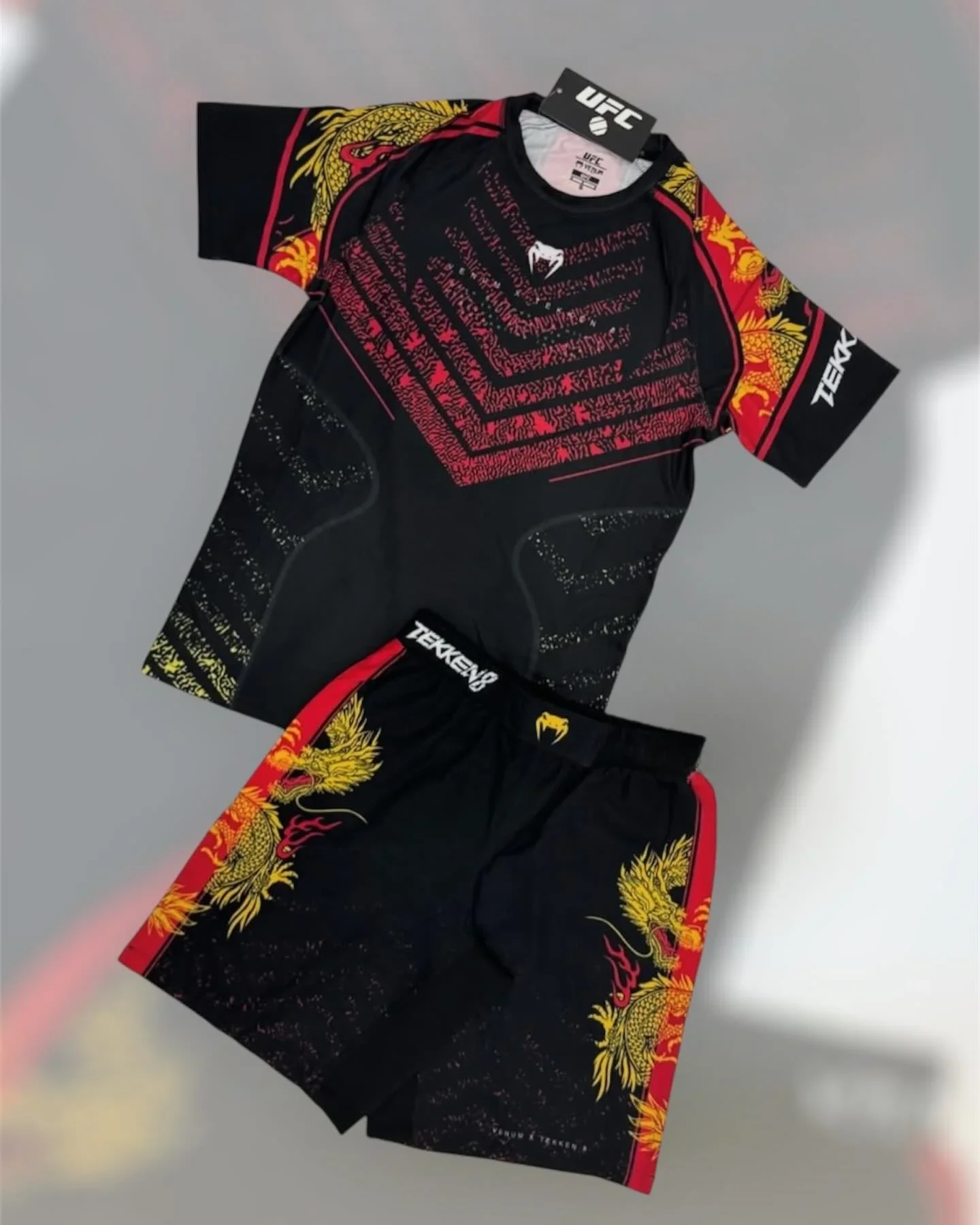 UFC Ultimate Fighting Championship Combinaison de sport respirante pour hommes et femmes Absorbant la transpiration Vêtements de sport confortables pour le fitness