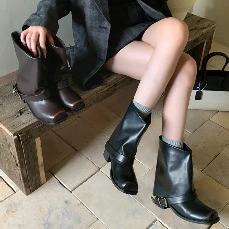 Vintage Karree Frauen Western Cowgirl Mode Gürtel Schnalle Schuhe Herbst Winter Starke Ferse frauen Ritter Kurze Booties