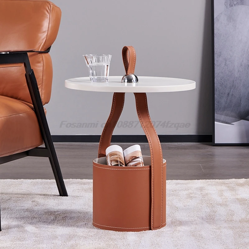 Italienischer Minimalistischer Sattelleder-Beistelltisch Luxuriöser Kreativer Oranger Runder Couchtisch Mit Stauraum Bücherregal Praktisch Image