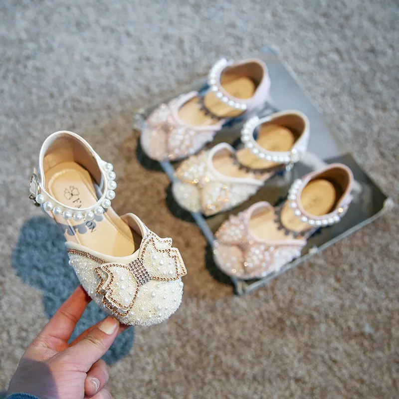 2026 Mädchen-Sandalen Modische Prinzessinnen-Schuhe Frühling Sommer Glitzernde Perlen-Pailletten Flache Sandalen Einfache Kinderschuhe für Party und Hochzeit Image