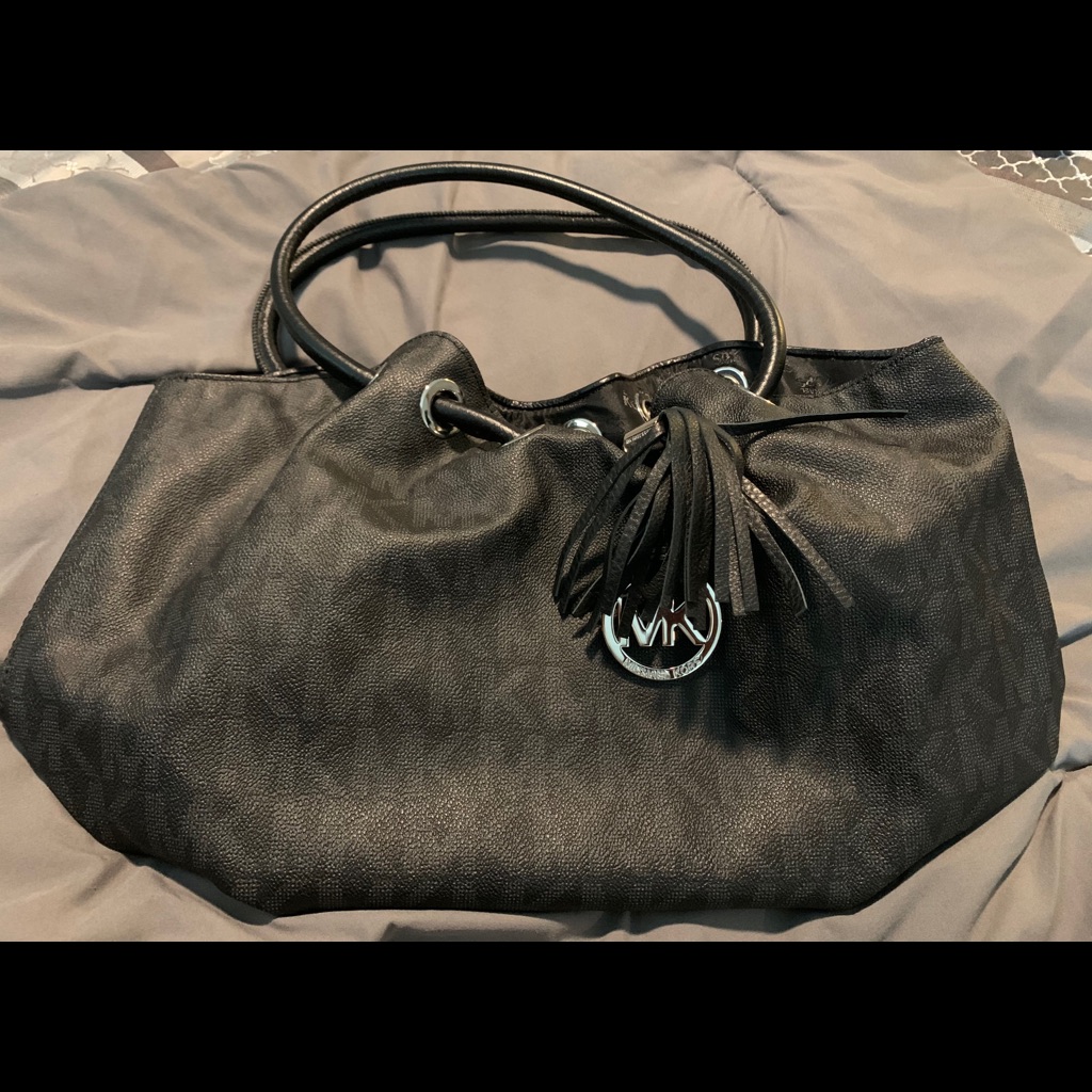 Michael Kors Bags | Aunthentic Michael Kors Handbag | Color: Black | Size: 10”Height 16” Width