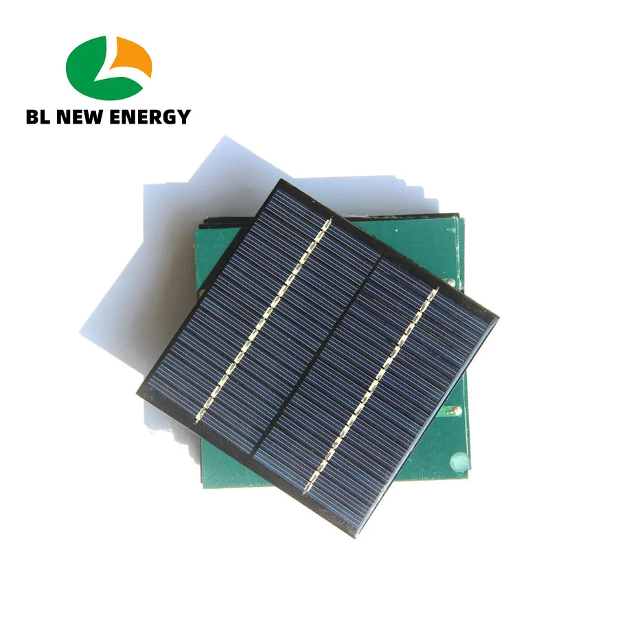 All'ingrosso Custom 1.2W Mini piccolo pannello solare 12V caricabatteria 100mm X 100mm celle solari