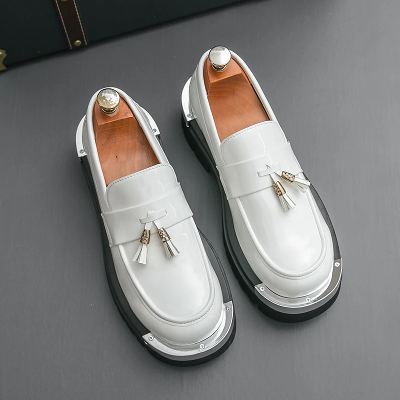 Nuove Scarpe Eleganti da Uomo con Punta Rotonda e Suola Spessa Taglie Grandi Scarpe in Pelle per Affari e Matrimoni