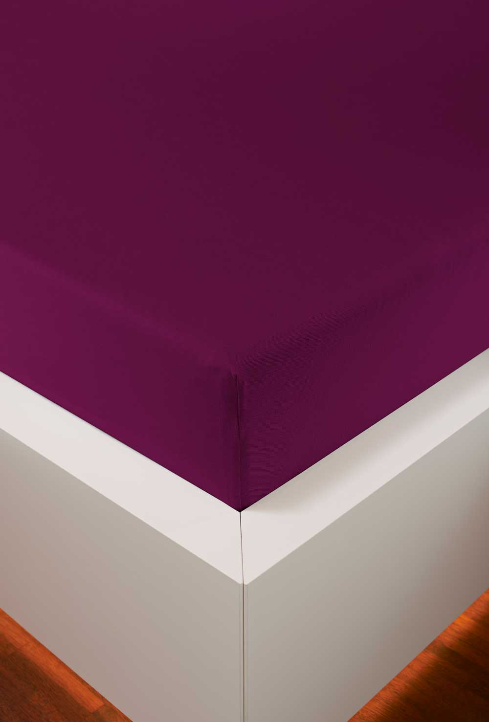 Spannbettlaken BELLANA "bellana deluxe mit Elasthan, Jersey 230 g/m², Premium-Qualität", burgun, 1 Stk., Jersey-Elasthan, 140x200 140x210 140x220 150x200 150x210 150x220 160x200 160x210 160x220 35cm, Jersey-Elasthan, Obermaterial: 95% Baumwolle, 5%... Image