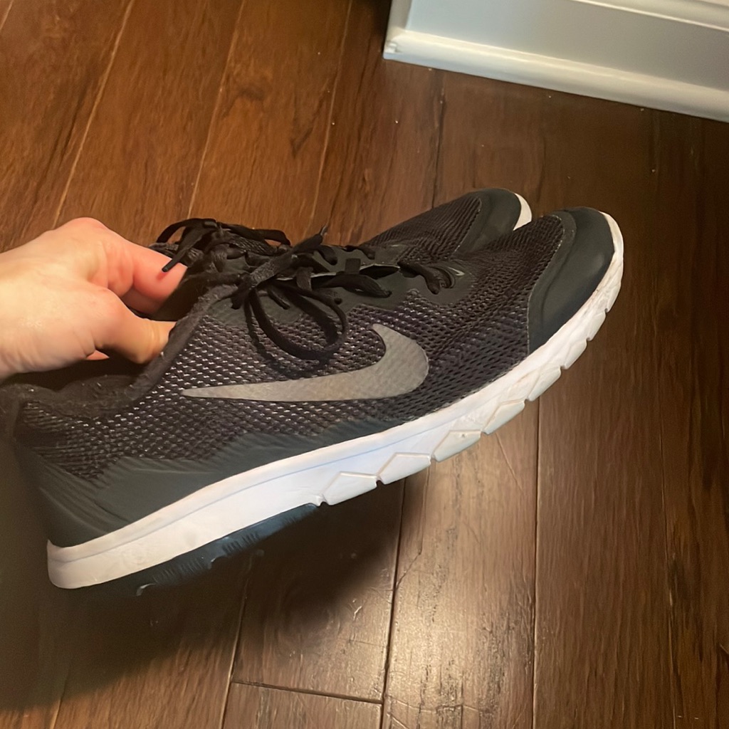 Nike Shoes | Black Nike Tennis Shoes | Color: Black | Size: 9